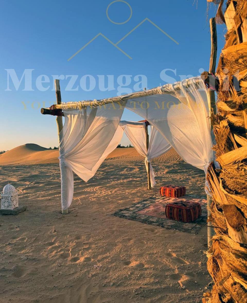 Merzouga Spirit Luxury Camp מראה חיצוני תמונה